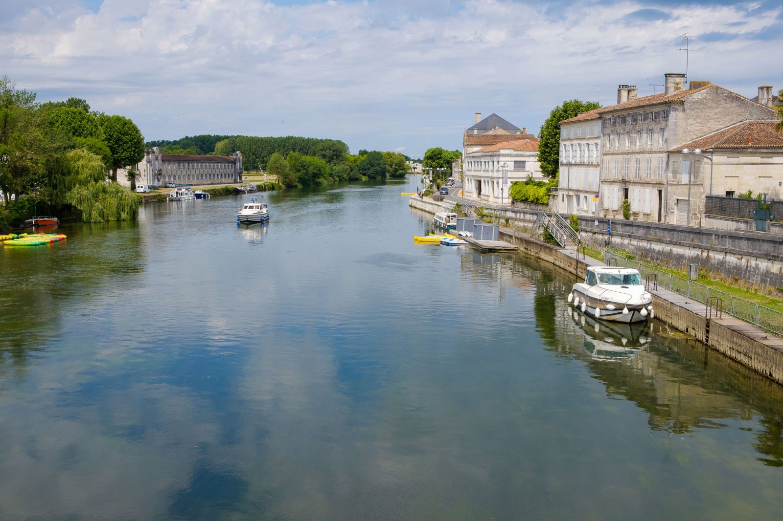 Jarnac city