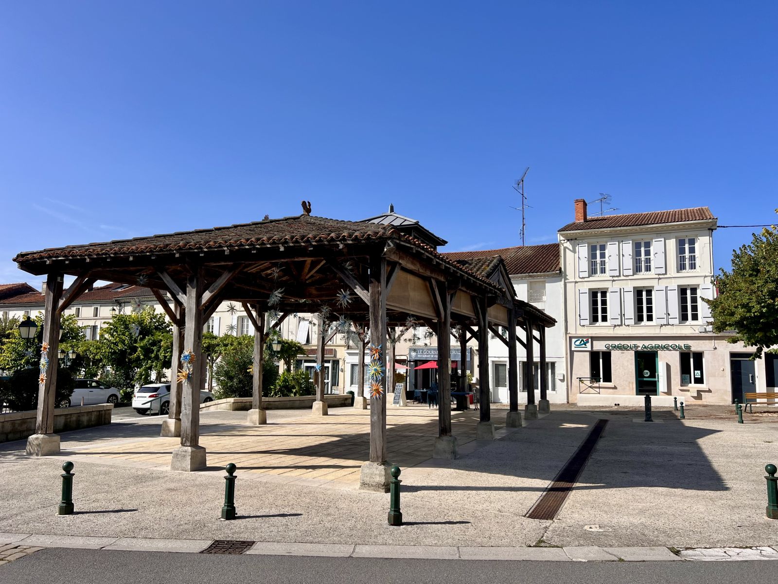 Baignes-Sainte-Radegonde Village